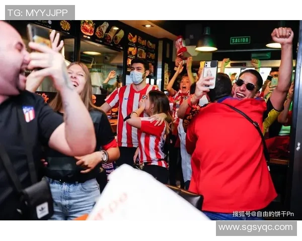 欧冠门票系统崩溃数万球迷排队12小时争抢梦寐以求的入场券