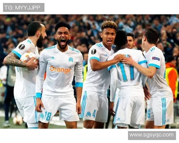 法甲激战斯特拉斯堡迎战雷恩双方争夺关键积分之战